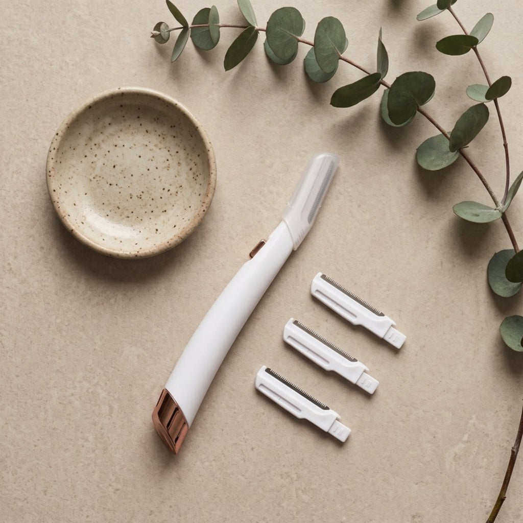 Smooth Dermaplaning Facial Trimmer flat lay