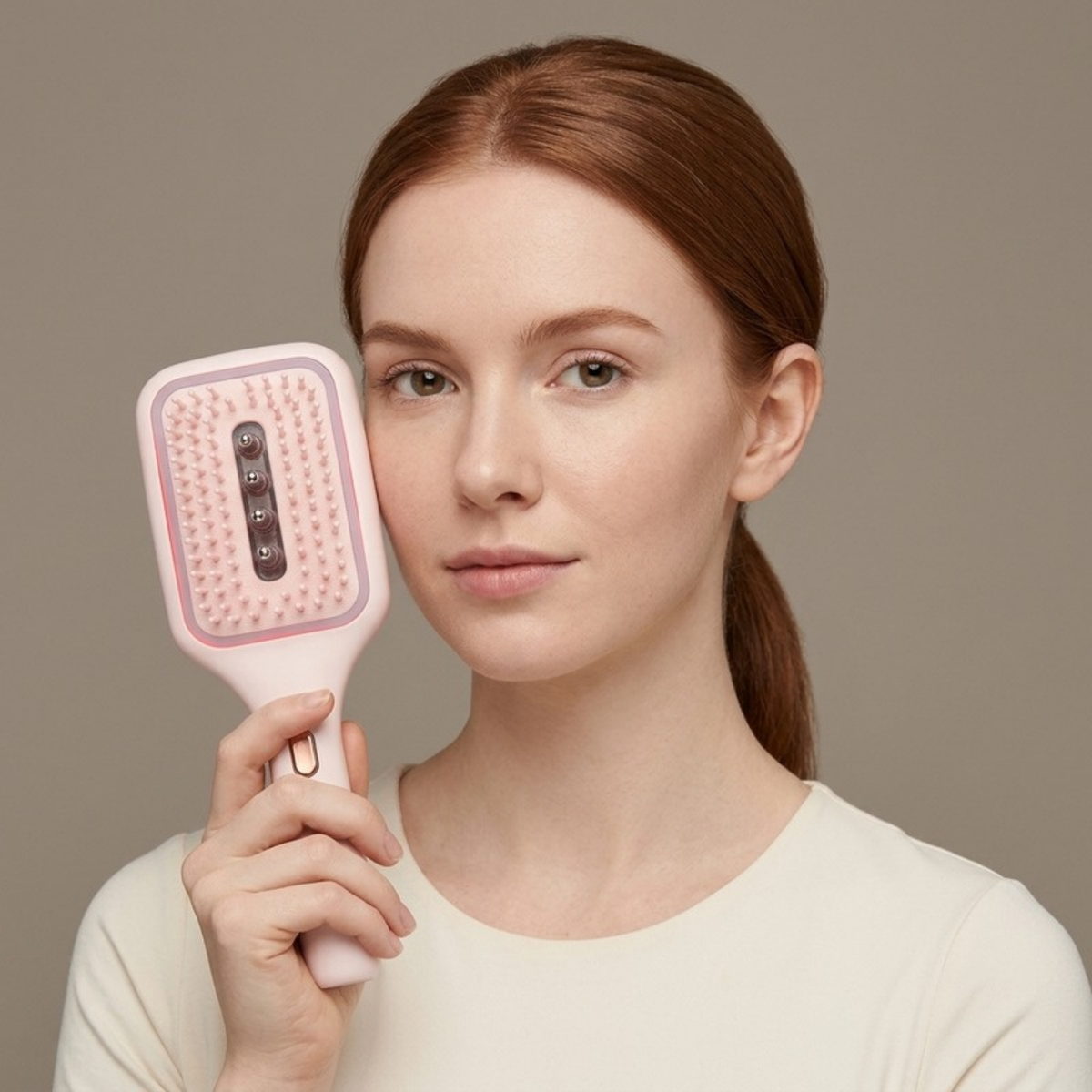 Asetics Halo Red Light Scalp Brush